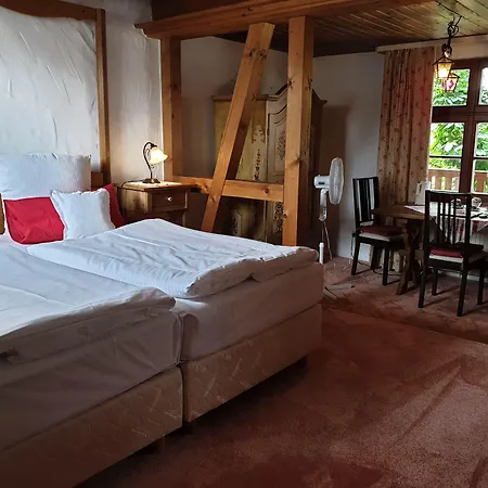 Cb Becker Casa de hóspedes 3*